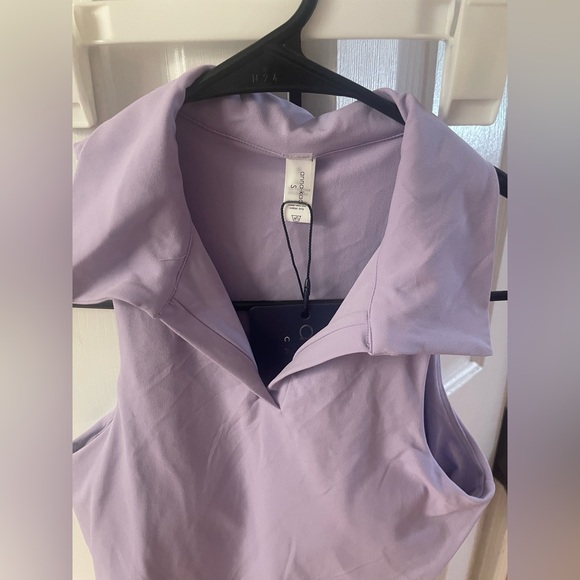 Anna-Kaci Active Women's Sleeveless Polo Crop Top with Collared Neckline - Picture 5 of 11